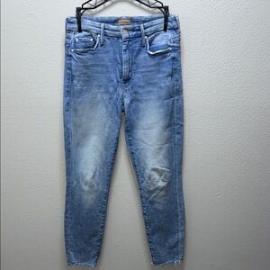 MOTHER Skinny Jeans in Faded Blue